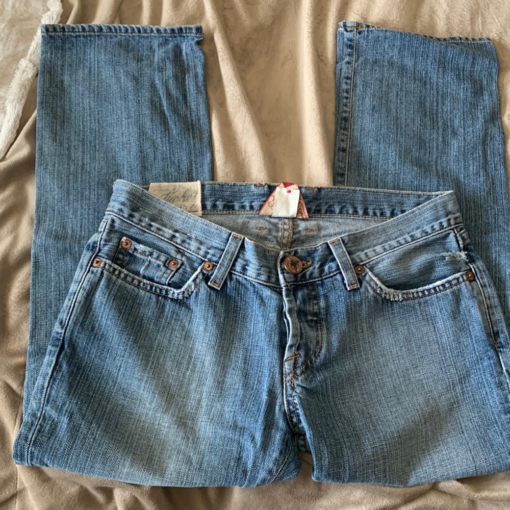 Lucky Jeans